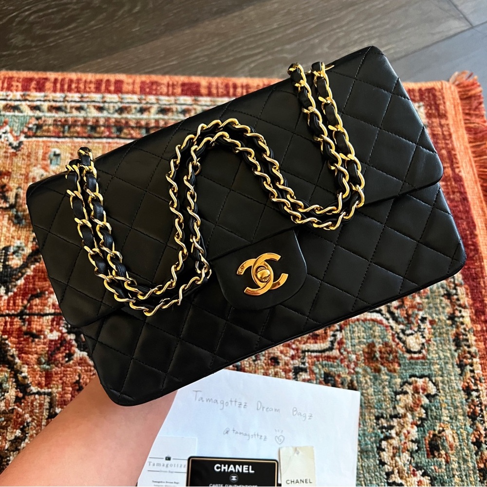 SOLD**Chanel Classic Vintage Medium Black Double Flap Bag - Picture 4 of 10